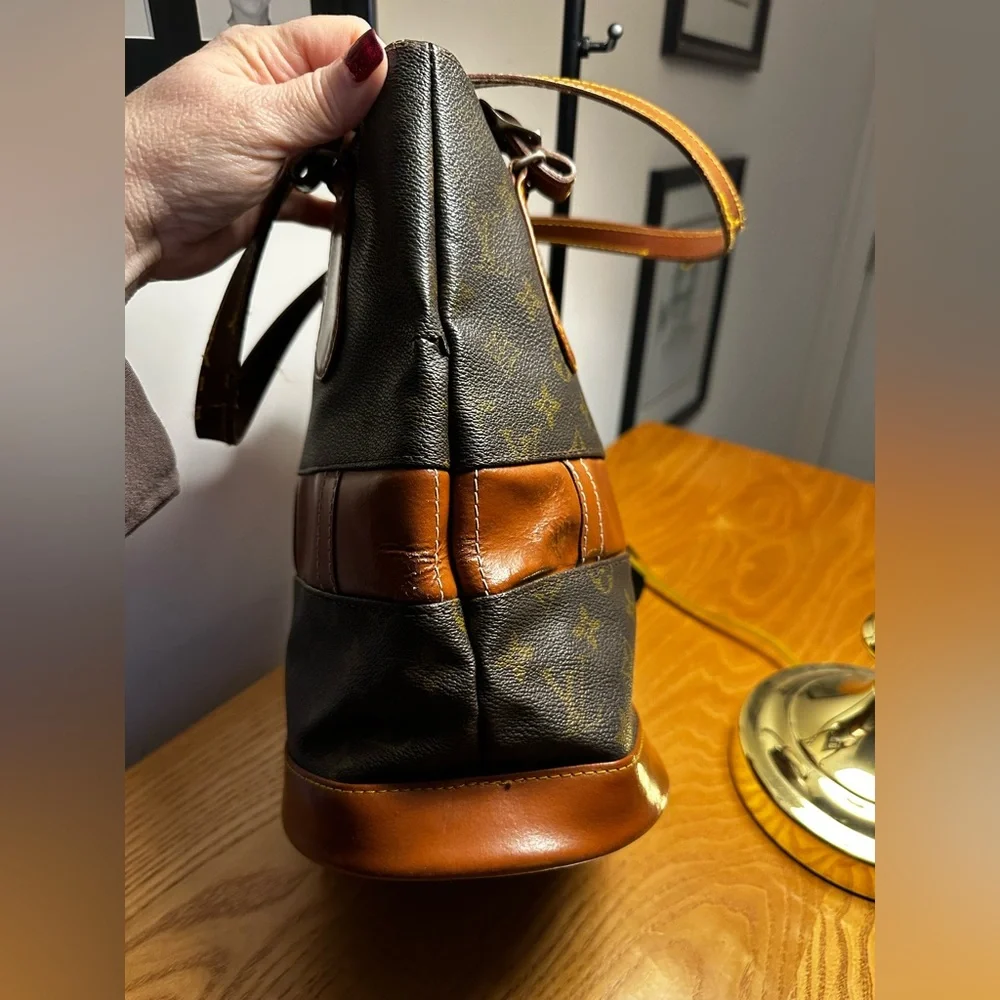 Louis Vuitton 70s Era Vintage Brown Monogram Bucket Bag - Picture 4 of 14
